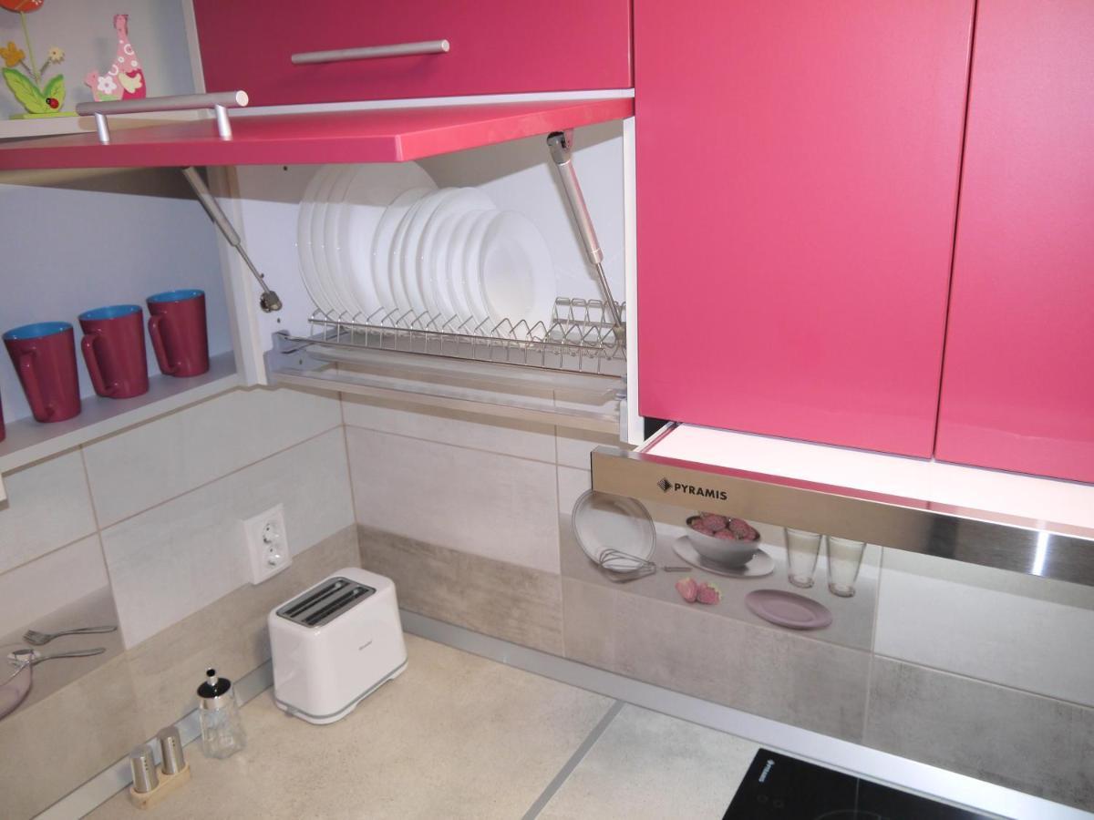 Magic House Brasov Apartment ภายนอก รูปภาพ